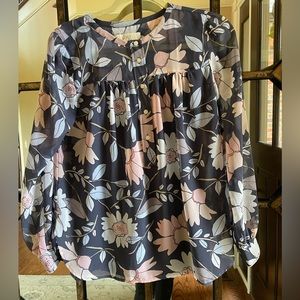 Delightful Sheer floral blouse!